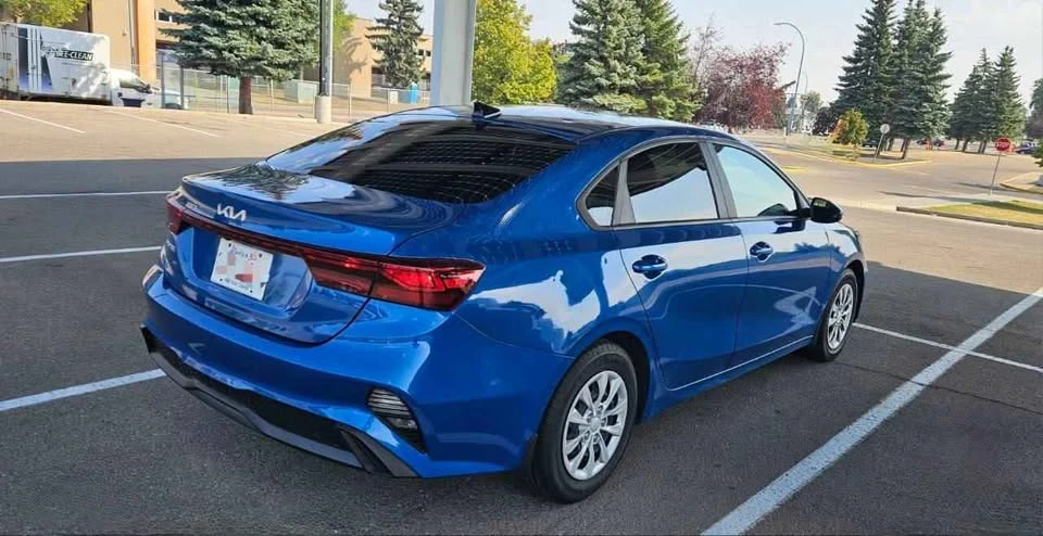 2023 Kia Forte - Image 4 of 17