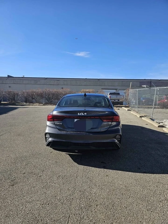 2023 Kia Forte - Image 3 of 7