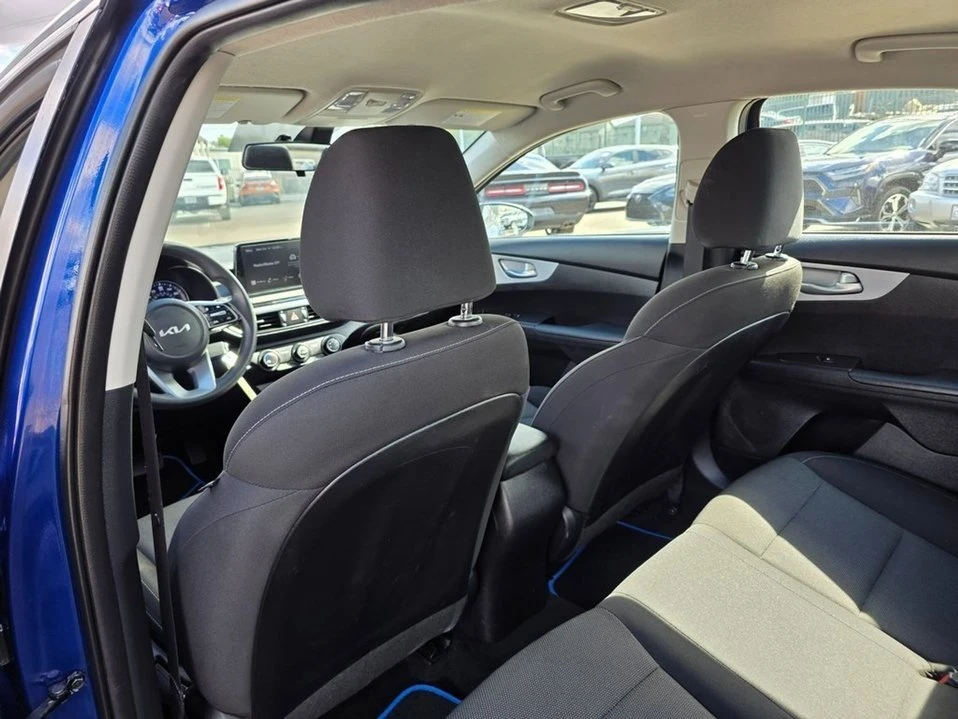 2023 Kia Forte - Image 15 of 20