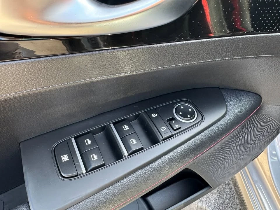 2023 Kia Forte - Image 6 of 20