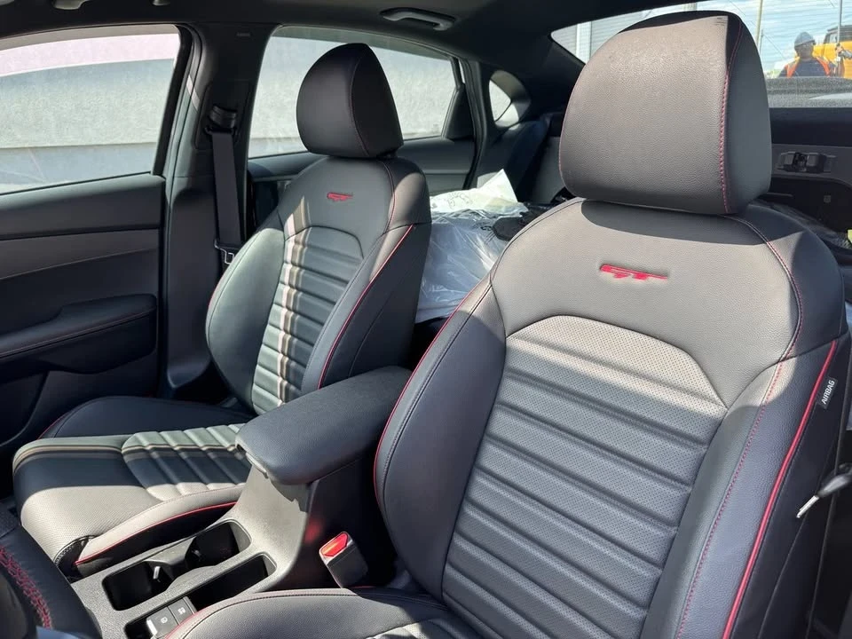 2023 Kia Forte - Image 9 of 20