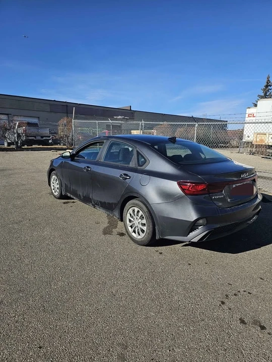 2023 Kia Forte - Image 2 of 7