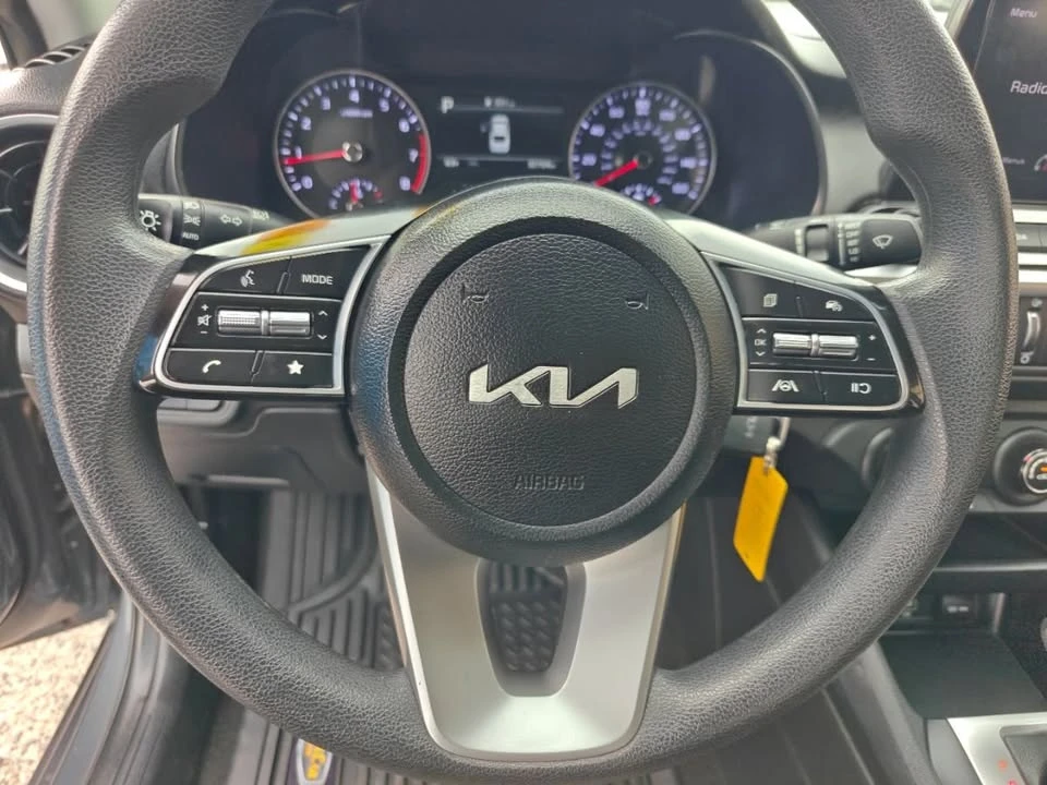 2023 Kia Forte - Image 15 of 15