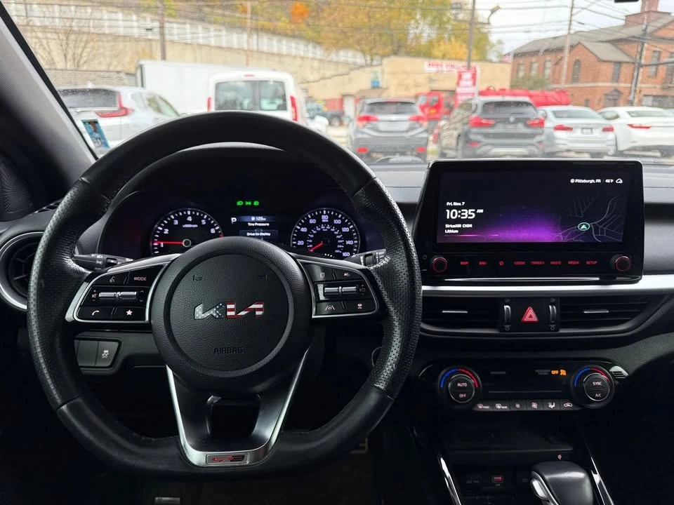2023 Kia Forte - Image 12 of 18
