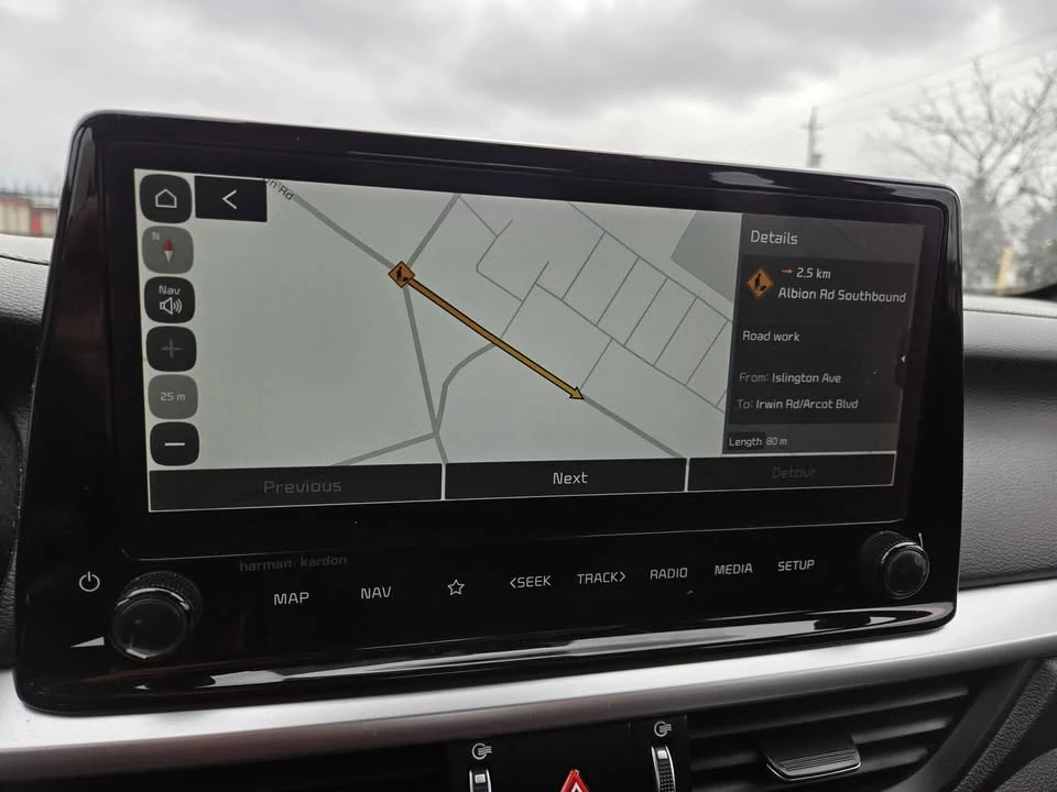 2023 Kia Forte - Image 6 of 12