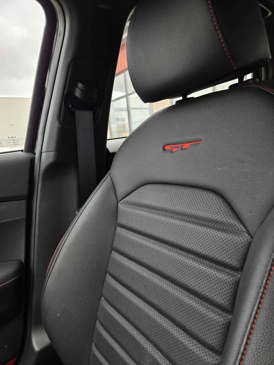2023 Kia Forte - Image 9 of 12