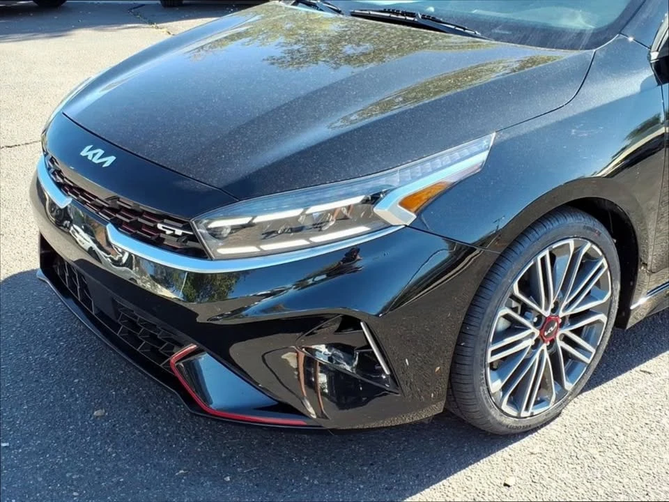 2023 Kia Forte - Image 7 of 17