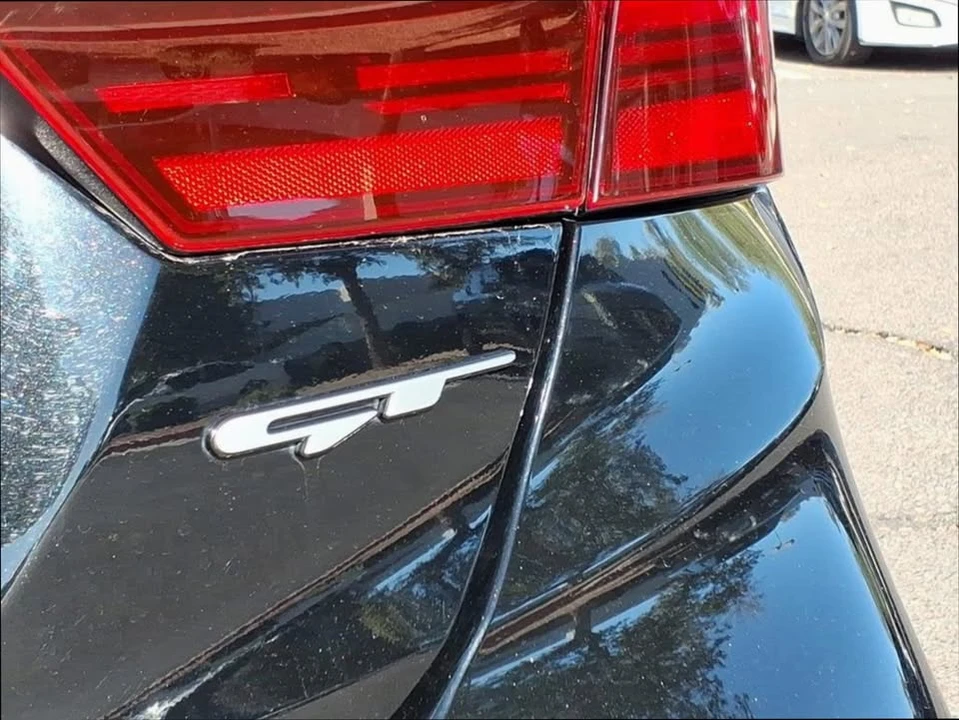 2023 Kia Forte - Image 9 of 17