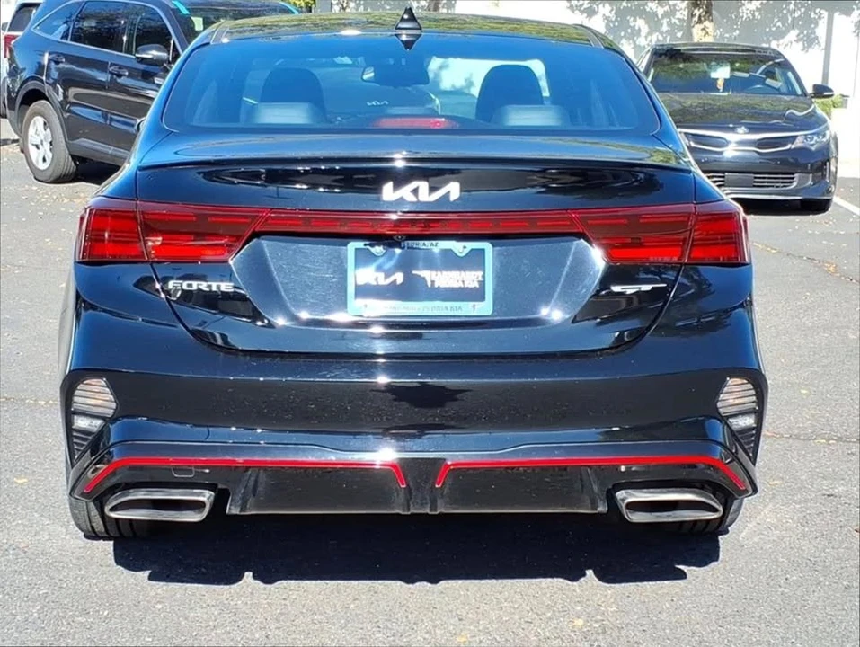 2023 Kia Forte - Image 3 of 17