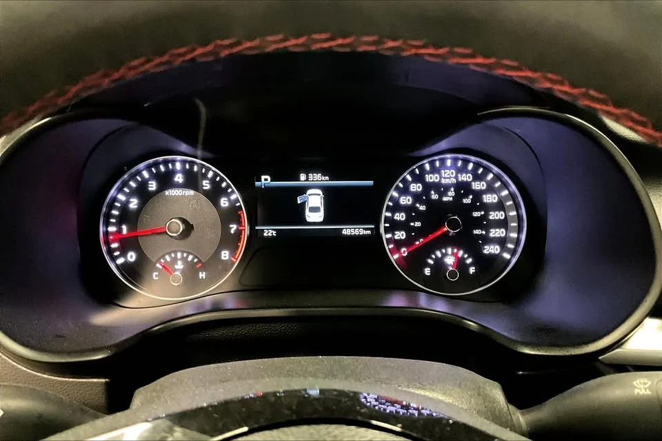2023 Kia Forte - Image 7 of 10