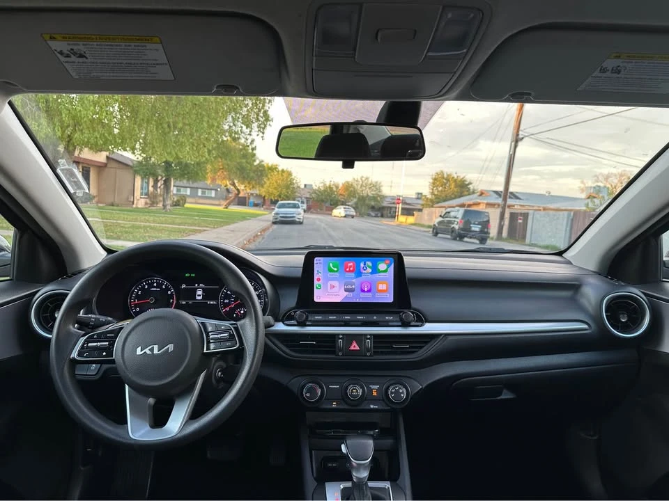 2023 Kia Forte - Image 6 of 13