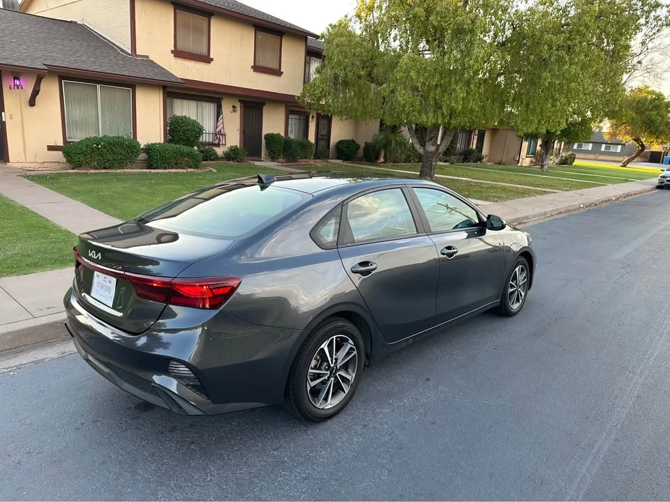 2023 Kia Forte - Image 12 of 13