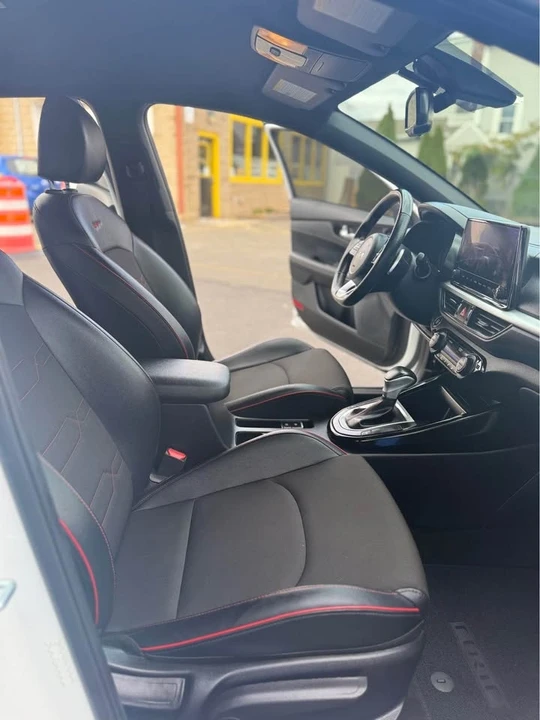 2023 Kia Forte - Image 13 of 15