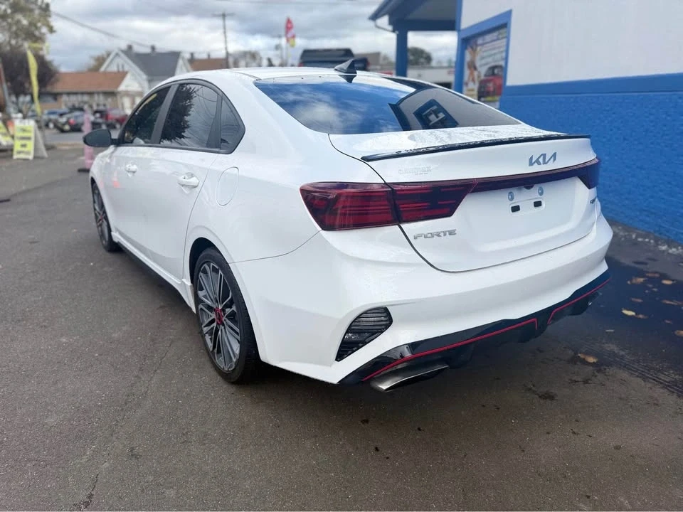 2023 Kia Forte - Image 3 of 15