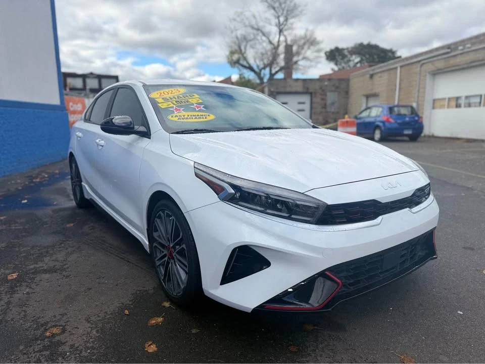 2023 Kia Forte - Image 7 of 15