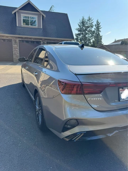 2023 Kia Forte - Image 9 of 10