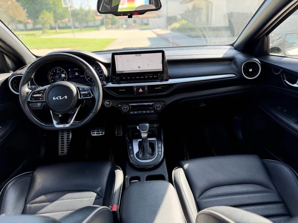 2023 Kia Forte - Image 8 of 12