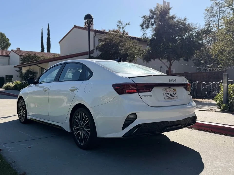 2023 Kia Forte - Image 3 of 12