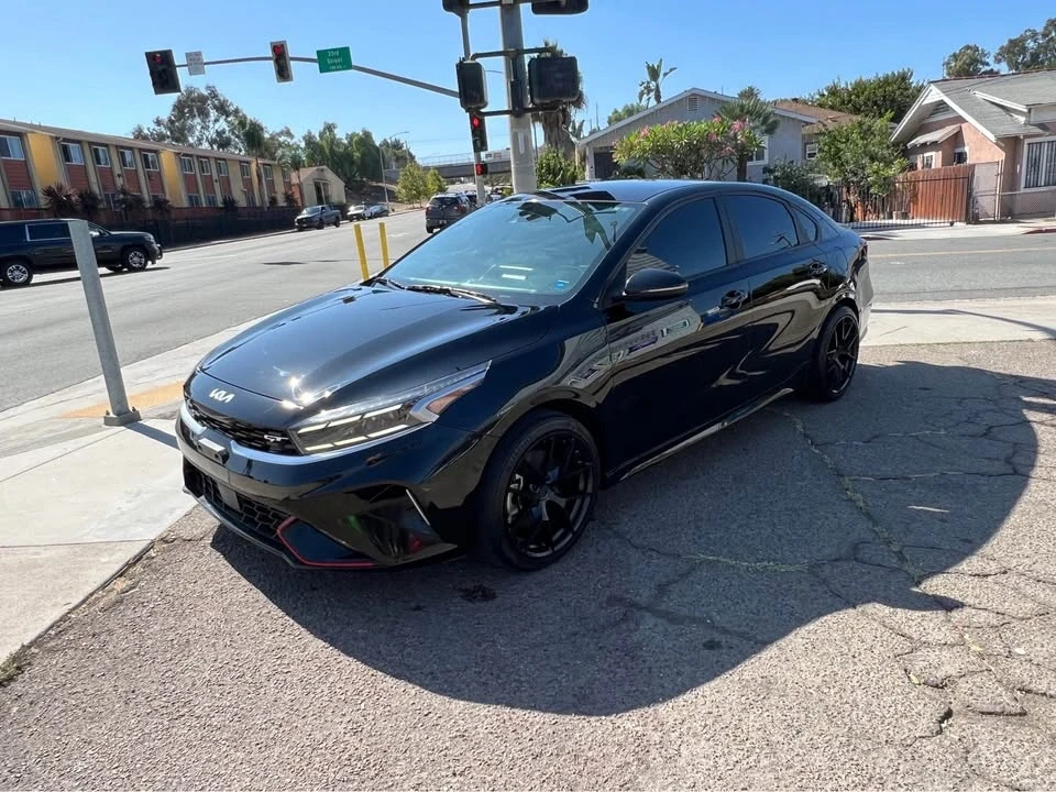 2023 Kia Forte - Image 6 of 17