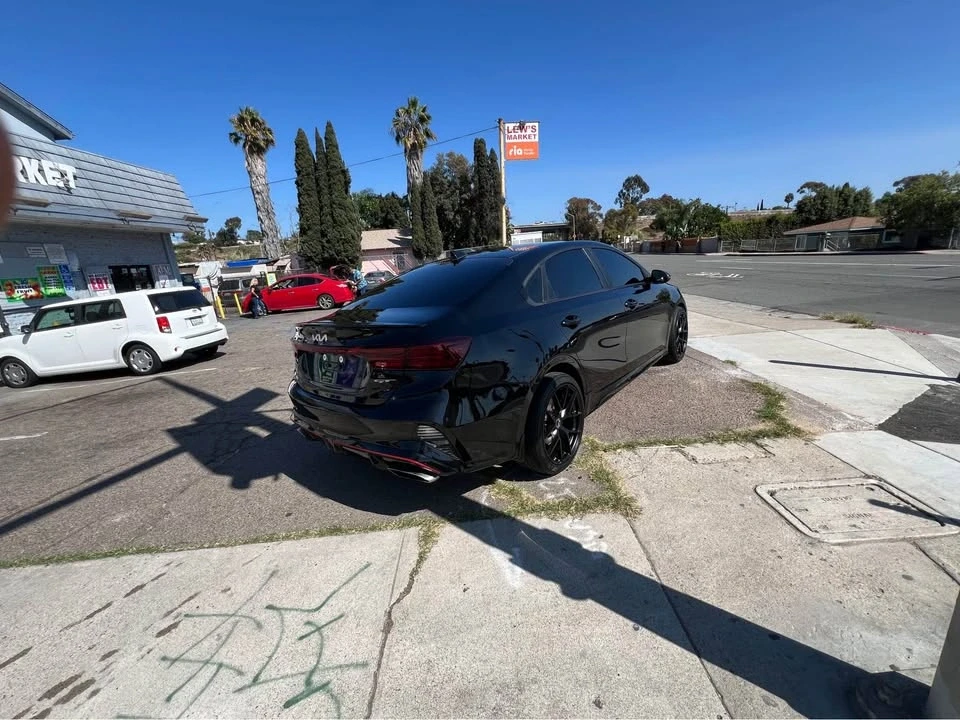 2023 Kia Forte - Image 10 of 17