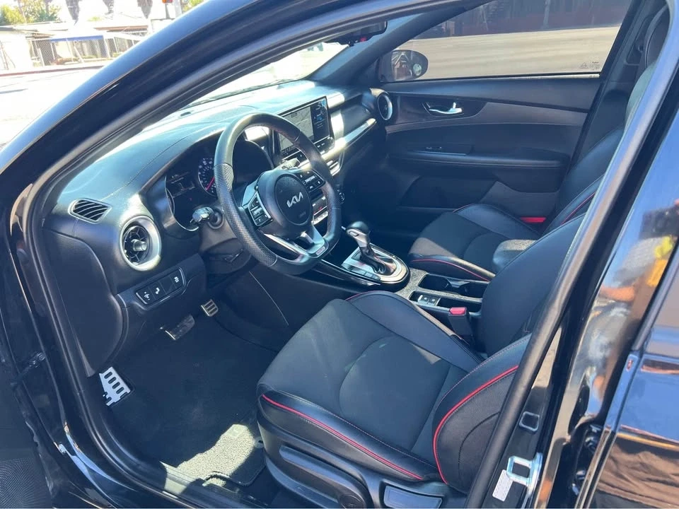 2023 Kia Forte - Image 15 of 17