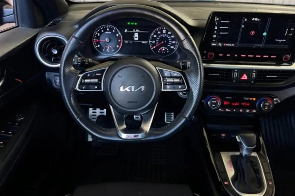 2023 Kia Forte - Image 4 of 7
