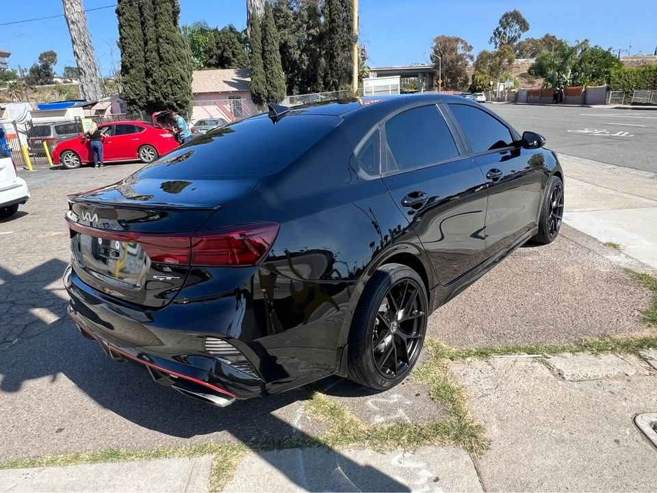 2023 Kia Forte - Image 9 of 17