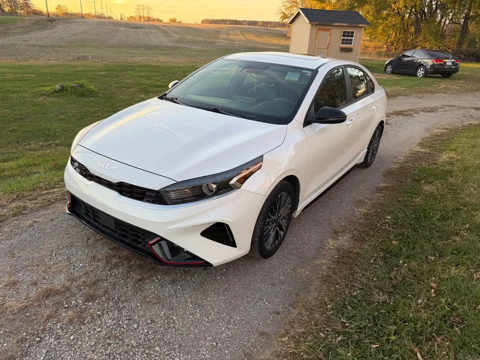 2023 Kia Forte - Image 4 of 16