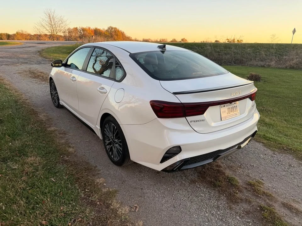 2023 Kia Forte - Image 7 of 16