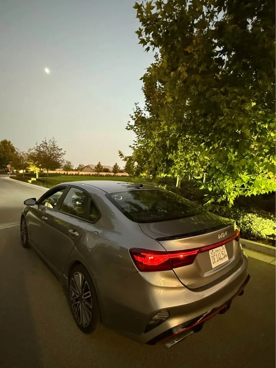 2023 Kia Forte - Image 4 of 9