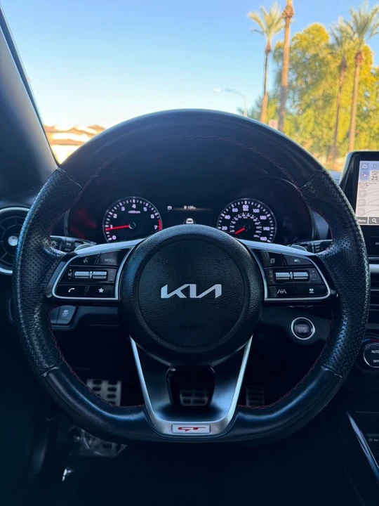 2023 Kia Forte - Image 14 of 18
