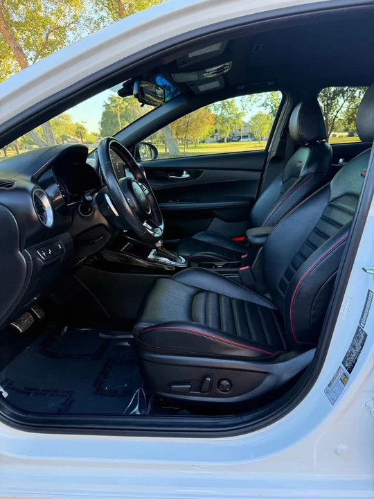 2023 Kia Forte - Image 7 of 18