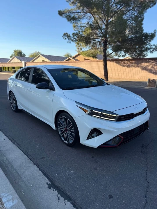 2023 Kia Forte - Image 2 of 18