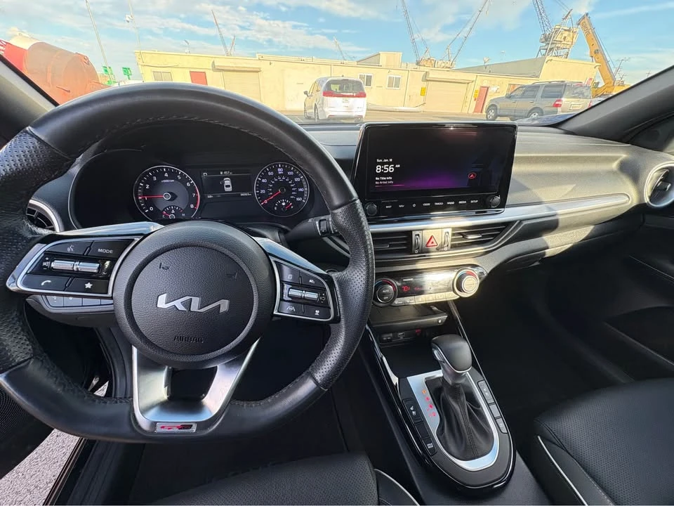 2023 Kia Forte - Image 14 of 15