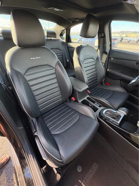 2023 Kia Forte - Image 10 of 15