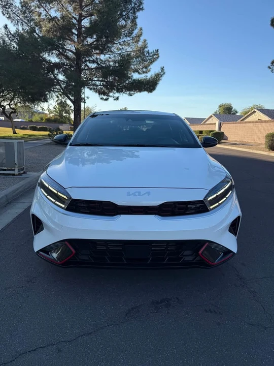 2023 Kia Forte - Image 5 of 18