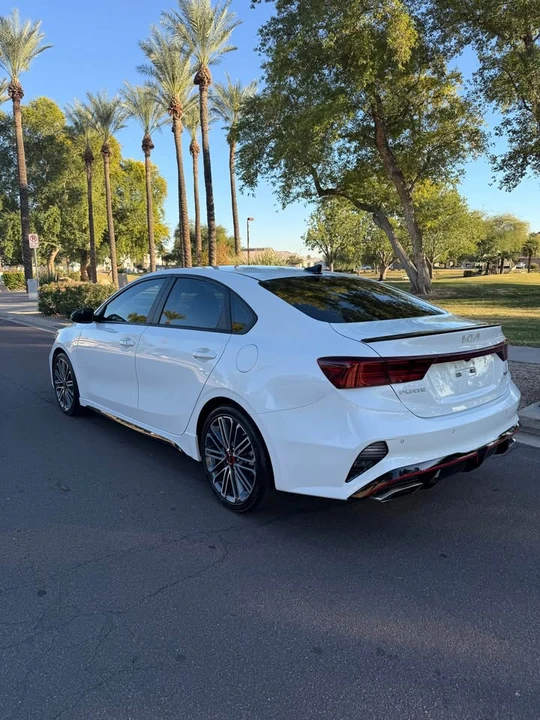 2023 Kia Forte - Image 3 of 18