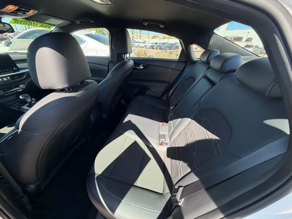2023 Kia Forte - Image 5 of 5
