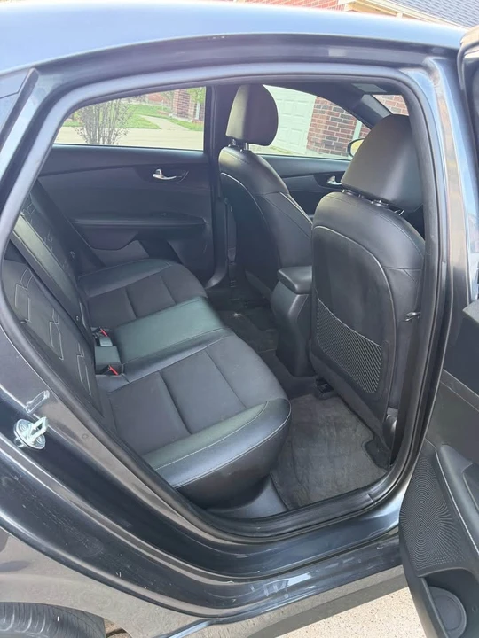 2023 Kia Forte - Image 8 of 17