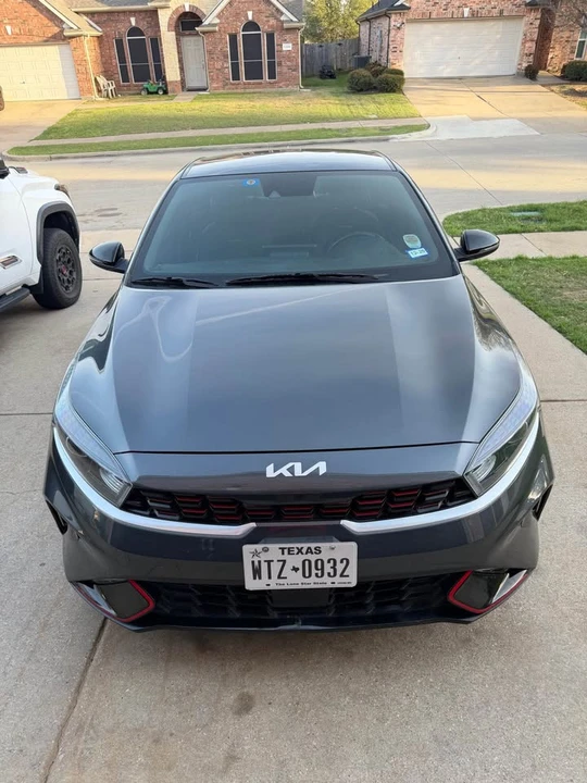 2023 Kia Forte - Image 3 of 17