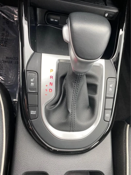 2023 Kia Forte - Image 14 of 20