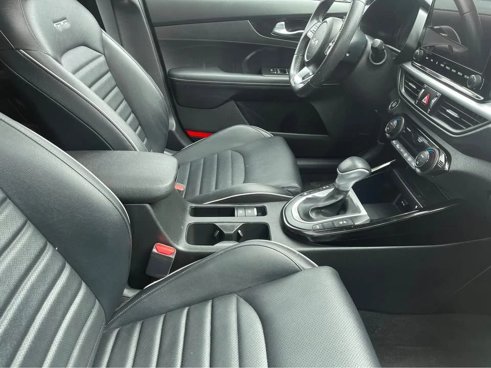 2023 Kia Forte - Image 5 of 6