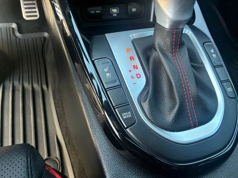 2023 Kia Forte - Image 6 of 7