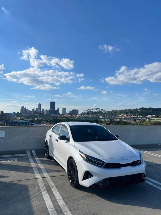 2023 Kia Forte - Image 2 of 4