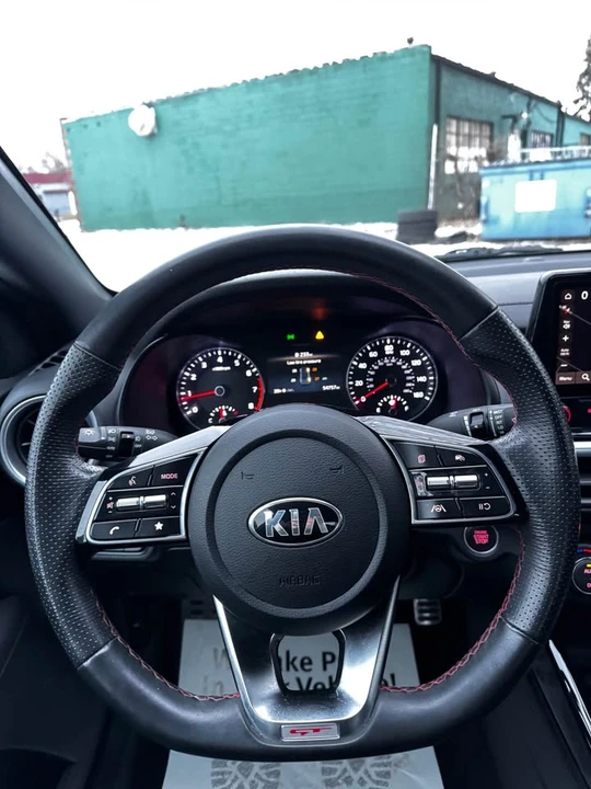 2023 Kia Forte - Image 17 of 20