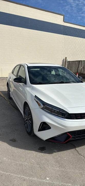 2023 Kia Forte - Image 2 of 9