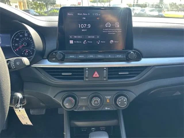 2023 Kia Forte - Image 11 of 15