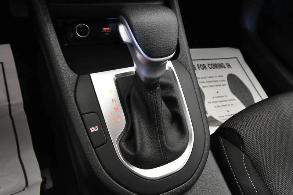 2023 Kia Forte - Image 12 of 17