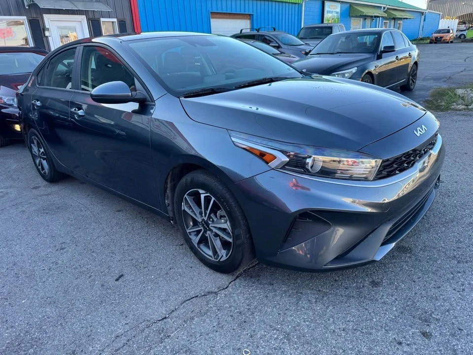 2023 Kia Forte - Image 2 of 6