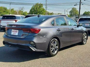 2023 Kia Forte - Image 4 of 12